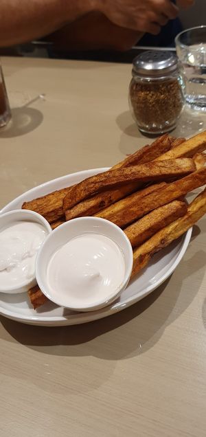 Yam fries with in-house mayo and sour cream ✅✅ at Earth Cafe @ Waterfield in Mumbai