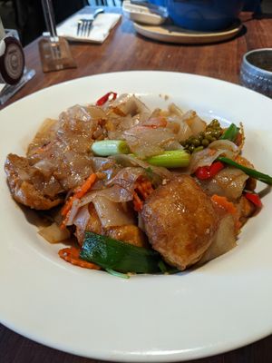 Drunken noodles at Phat Elephant in Brisbane