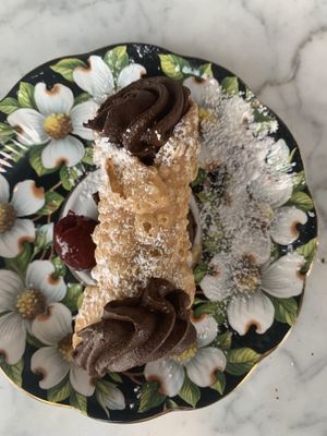 Dessert at Radis in Montreal