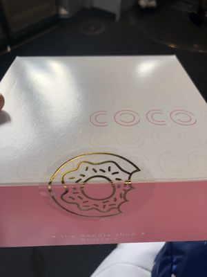 take away box at COCO Donuts in Brussels