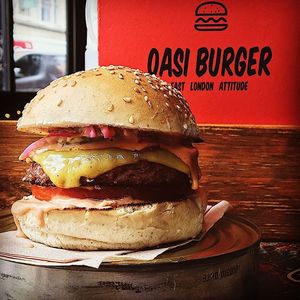Cheeseburger at Oasi Burger in East London