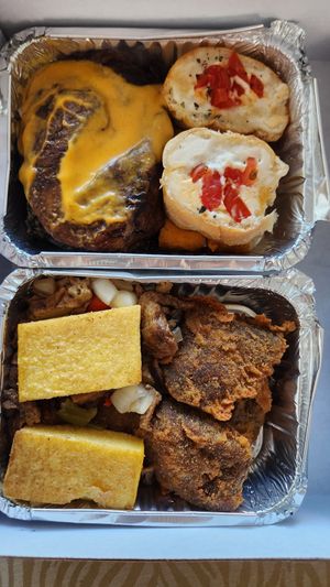 Polenta, pão de alho, linguiça, tofu, entrevero, seitan, soja,... at Picanha's Grill in Porto Alegre