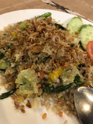 Vegan fried rice at Aroy Dee in Chiang Mai