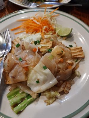 Roasted noodles and tofu at Aroy Dee in Chiang Mai