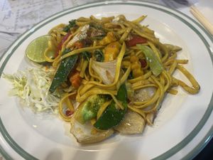 Drunken yellow noodles  at Aroy Dee in Chiang Mai