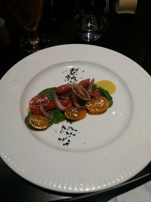 Heritage tomato salad at 10 Fleet Street in Dublin