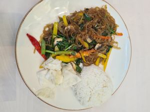 Vegan noodles at Kinabolle in Oslo