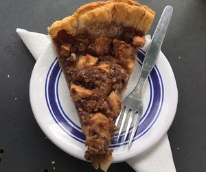 Vegan apple tart at Casa in Faial