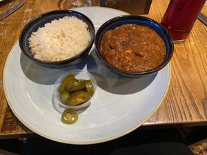 Chilli sin Carme #Veganuary at The Blunsdon Arms in Swindon