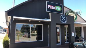 Store front at Pita Pit in Currambine