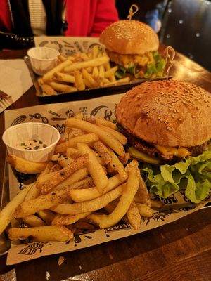 Amazing burguer at Mad Mad Vegan - Chueca in Madrid