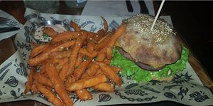 The mad signature Burguer, simplemente exquisita at Mad Mad Vegan - Chueca in Madrid