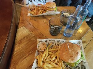 🍔🍔 at Mad Mad Vegan - Chueca in Madrid
