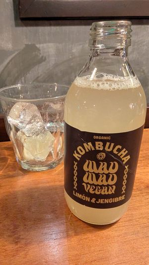 Limón y jengibre kombucha at Mad Mad Vegan - Chueca in Madrid