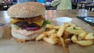 Vegan hamburguer at Mad Mad Vegan - Chueca in Madrid