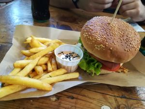 Original burguer + fries at Mad Mad Vegan - Chueca in Madrid