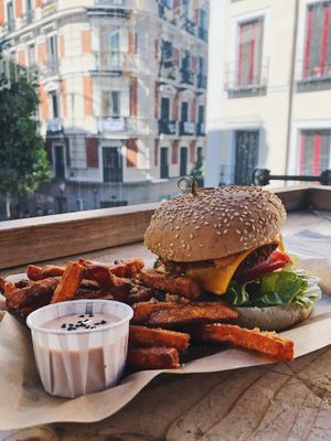 Tasty chick burger  at Mad Mad Vegan - Chueca in Madrid