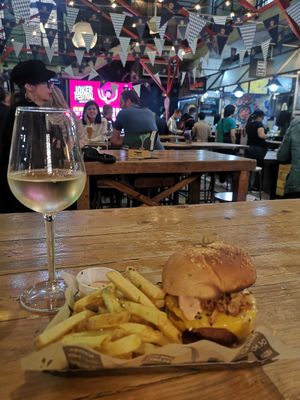Best vegan burguer ever at Mad Mad Vegan - Chueca in Madrid
