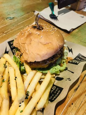 Mad mad burger  at Mad Mad Vegan - Chueca in Madrid