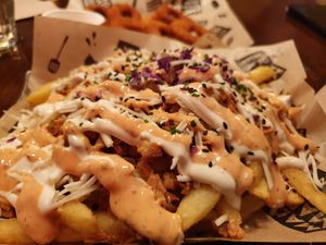 Supreme yaya fries at Mad Mad Vegan - Chueca in Madrid
