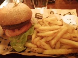 Original burger without cheese at Mad Mad Vegan - Chueca in Madrid