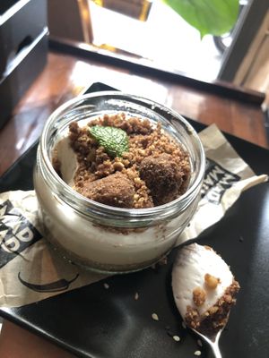 Cookie and cream (I’m crazy about it!) at Mad Mad Vegan - Chueca in Madrid