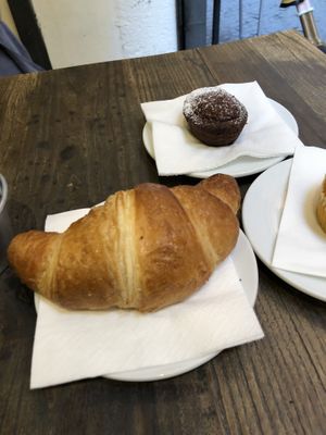 Vegan croissant  at Anhelo in Naples