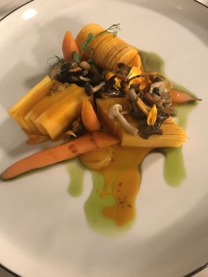 Kürbisvariationen mit Pilzen, nicht auf dem Bild die dazugehörigen  Pilzravioli   at Wellness Hotel Roessli in Weggis