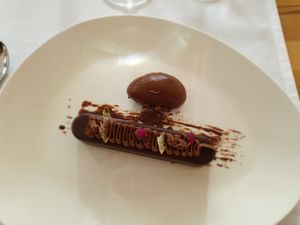 Törtchen von Black Zabuye 83% Schokolade mit Sorbet
 at Wellness Hotel Roessli in Weggis