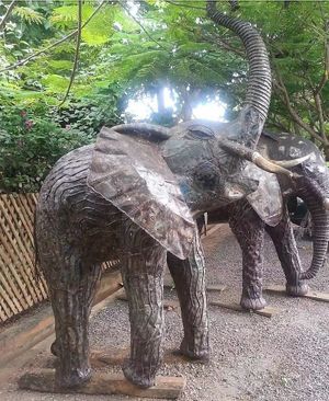  at ACC - Wild Gecko Handicrafts - T1 in Accra