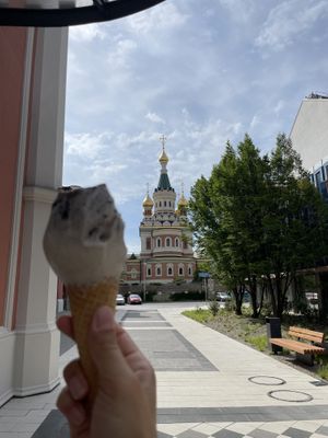   at Veganista Ice Cream VII in Vienna