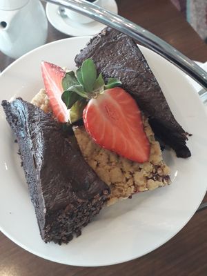 Vegan chocolate fudge cake and crumble slice in the afternoon tea at Lakeside Spa & Hotel in Wooton