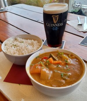Curry and Guinness zero at The Summit Inn in Howth