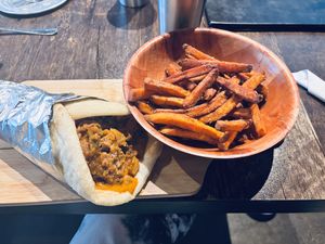 Sloppy Vegan. Not my cup of tea. Said no bell peppers and still had them. Has all spice flavoring, which I don’t like, so wouldn’t get again. My husband got fried rice, was goo at Pythagoras Conscious Food Philosophy in Houston