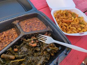Mac'n'Cheese at Sassy's Vegetarian Soul Food in Austin