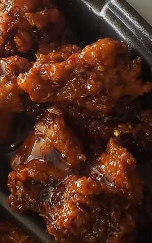 Jerk Chicon Basket at Sassy's Vegetarian Soul Food in Austin