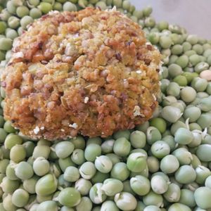 Sprouted Peas !

( for the Peas' burgers) at Ecoconscient in Vilanova I La Geltru