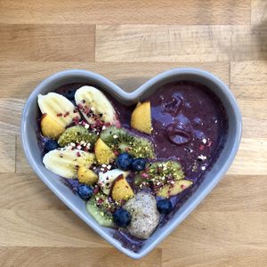 Aronia bowl at Kat's Kitchen Brunch Club in Split