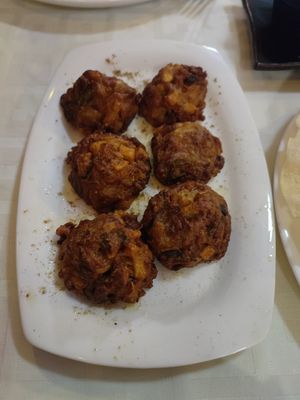 Pakoras de verduras at Muglia in Granada