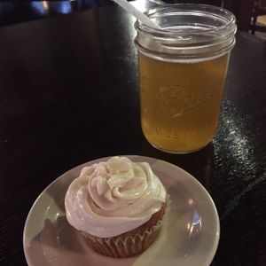 vegan carrot cupcake & homemade kombucha at Drunken Monkey Coffee Bar in Orlando