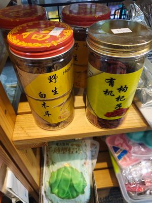 Organic products at Nutrimax Organic in Central Singapore