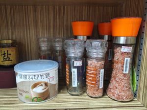 Salt at Nutrimax Organic in Central Singapore