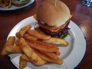 Cheese burger at Good Thanks in Darwin