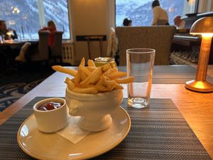   at Lakeview Lounge in Lake Louise