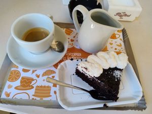 Cherry cake at Torteria Berlicabarbis - Po in Turin