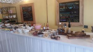 Buffet at Mary-Ann's Natural Emporium in Cape Town