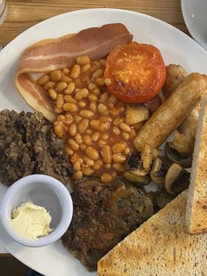 Delicious brekkie options! #Veganuary at The Sly Fox in Edinburgh