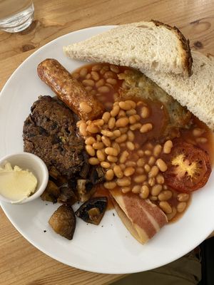 Breakfast   at The Sly Fox in Edinburgh