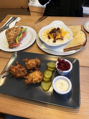 Mac and Cheese!   at The Sly Fox in Edinburgh