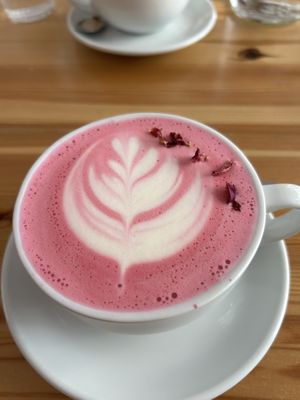 Rose latte I highly recommend this 😻  at The Sly Fox in Edinburgh